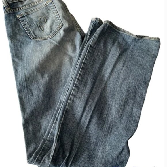 Brand New Guess Foxy Flare Jeans - Picture 2 of 4